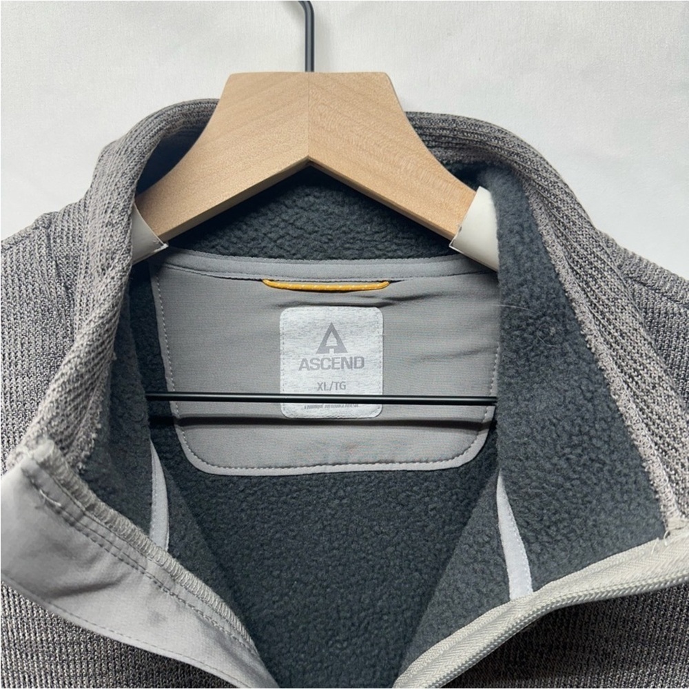 Bass Pro Shop Ascend Full Zip Fleece Jacket Gray XL Outdoor
Hiking Casual - Picture 2 of 8